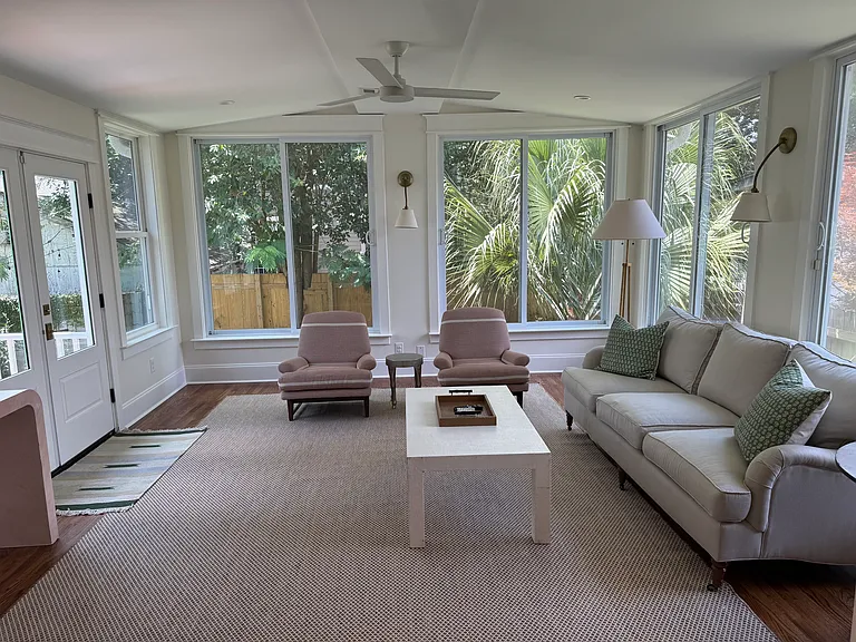 849 Rutledge Ave — Photo 1