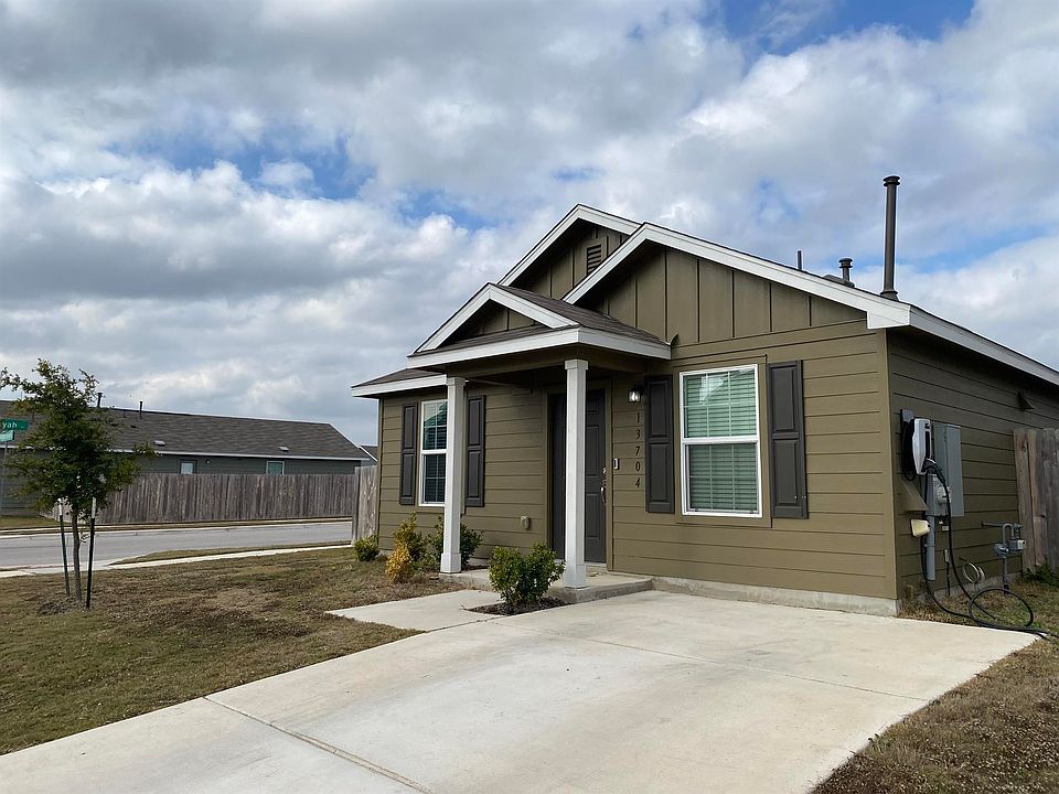 1st image of 13704 Knights Branch Dr