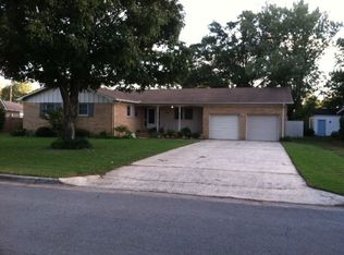 1713 Camellia Dr SW, Decatur, AL 35601