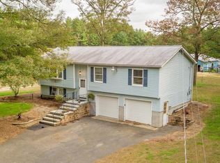 195 Railroad St, Belchertown, MA 01007