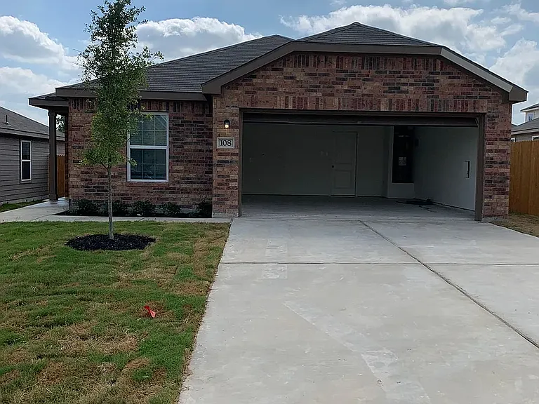 108 N Allington Cir — Photo 1