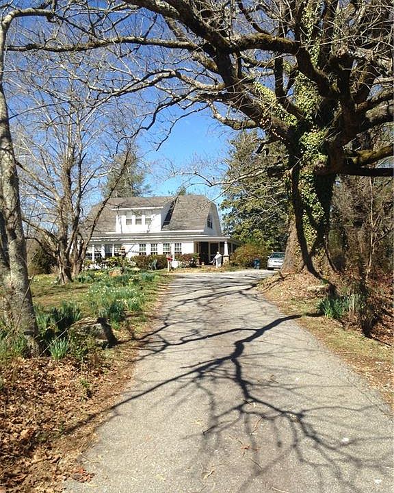 2nd image of 499 Old Blairsville Rd