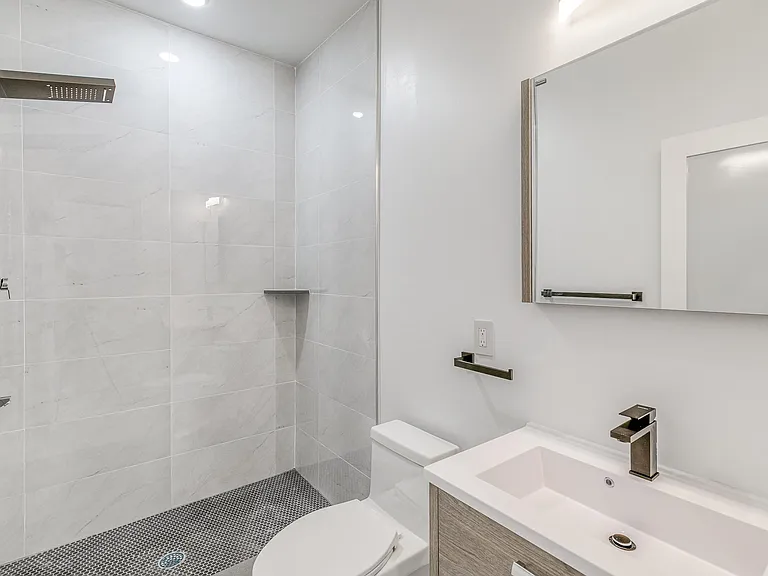 1518 N 8th St #8R — Photo 11