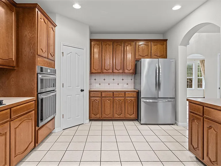 10700 Pointe View Dr — Photo 12
