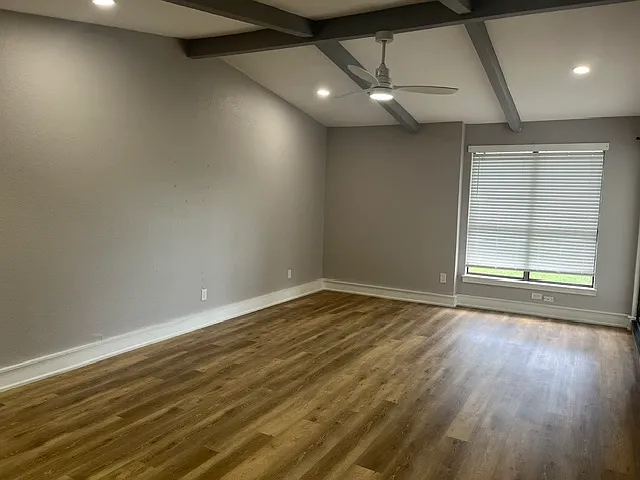 2309 Lancaster Dr — Photo 3