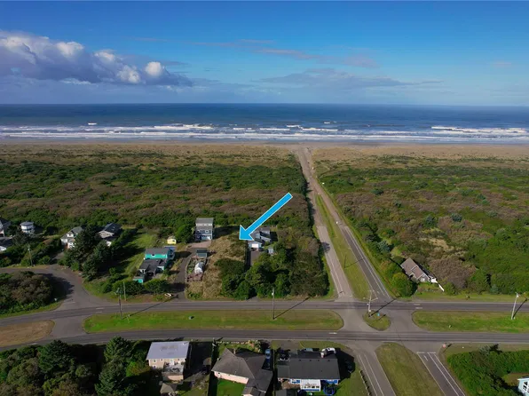 391 Ocean Shores Boulevard NW, Ocean Shores, WA 98569