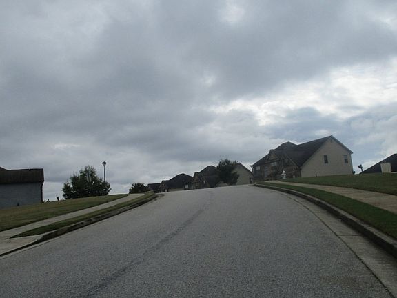4th image of 3710 Morinda Dr