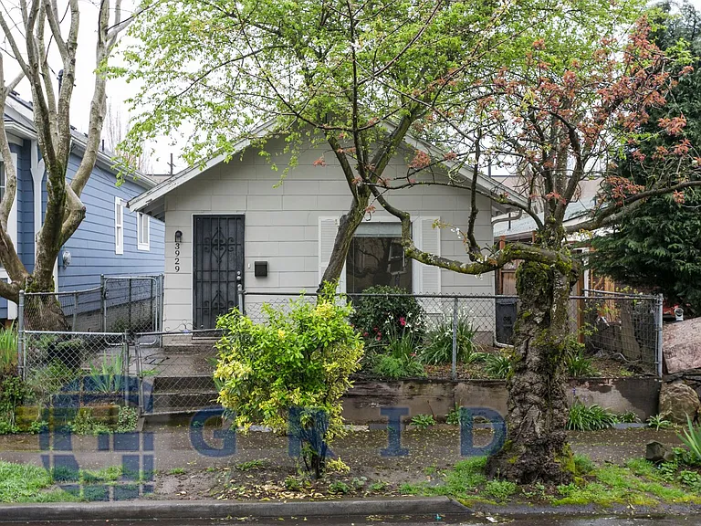 3929 N Albina Ave — Photo 23