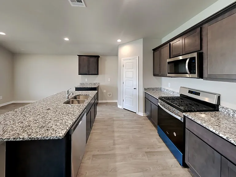 4301 Moonlight Rd — Photo 6