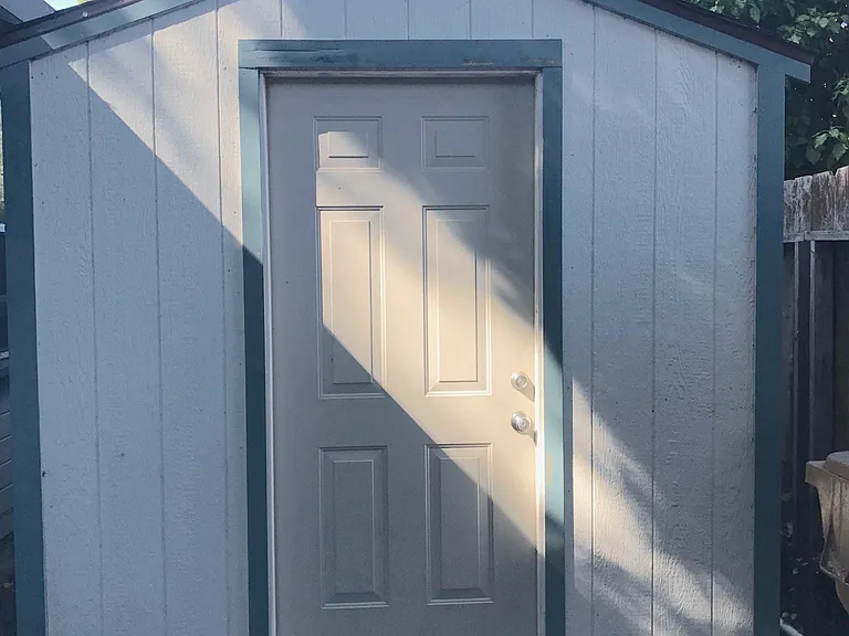 Separate storage shed