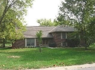 7025 N Cosby Ave, Kansas City, MO 64151