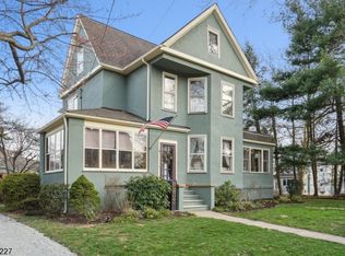 6 Terrace Ave, Nutley, NJ 07110