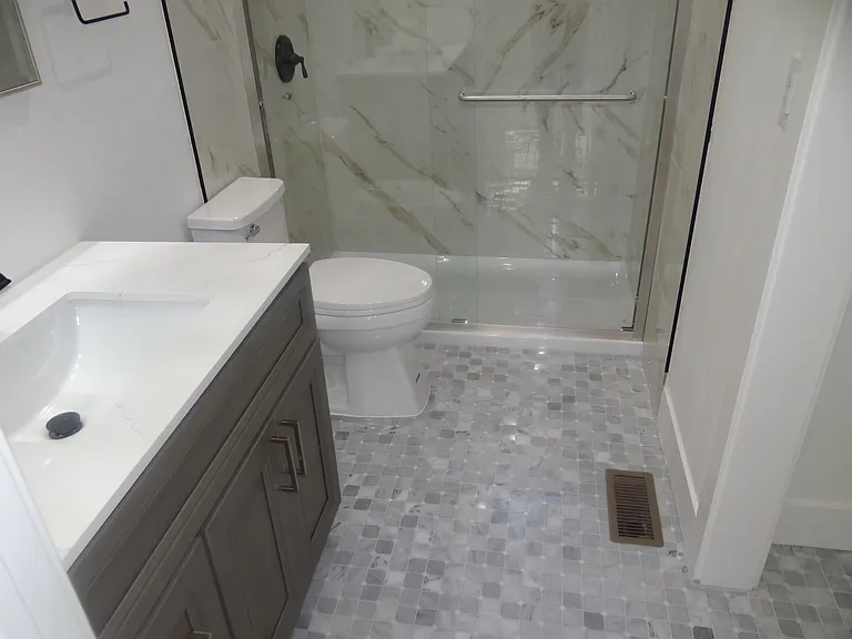 450 Rose Ave — Photo 13