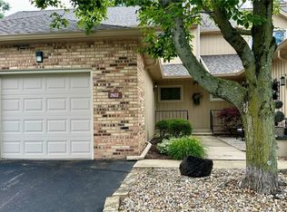 2622 Forrest Green Dr, Decatur, IL 62521