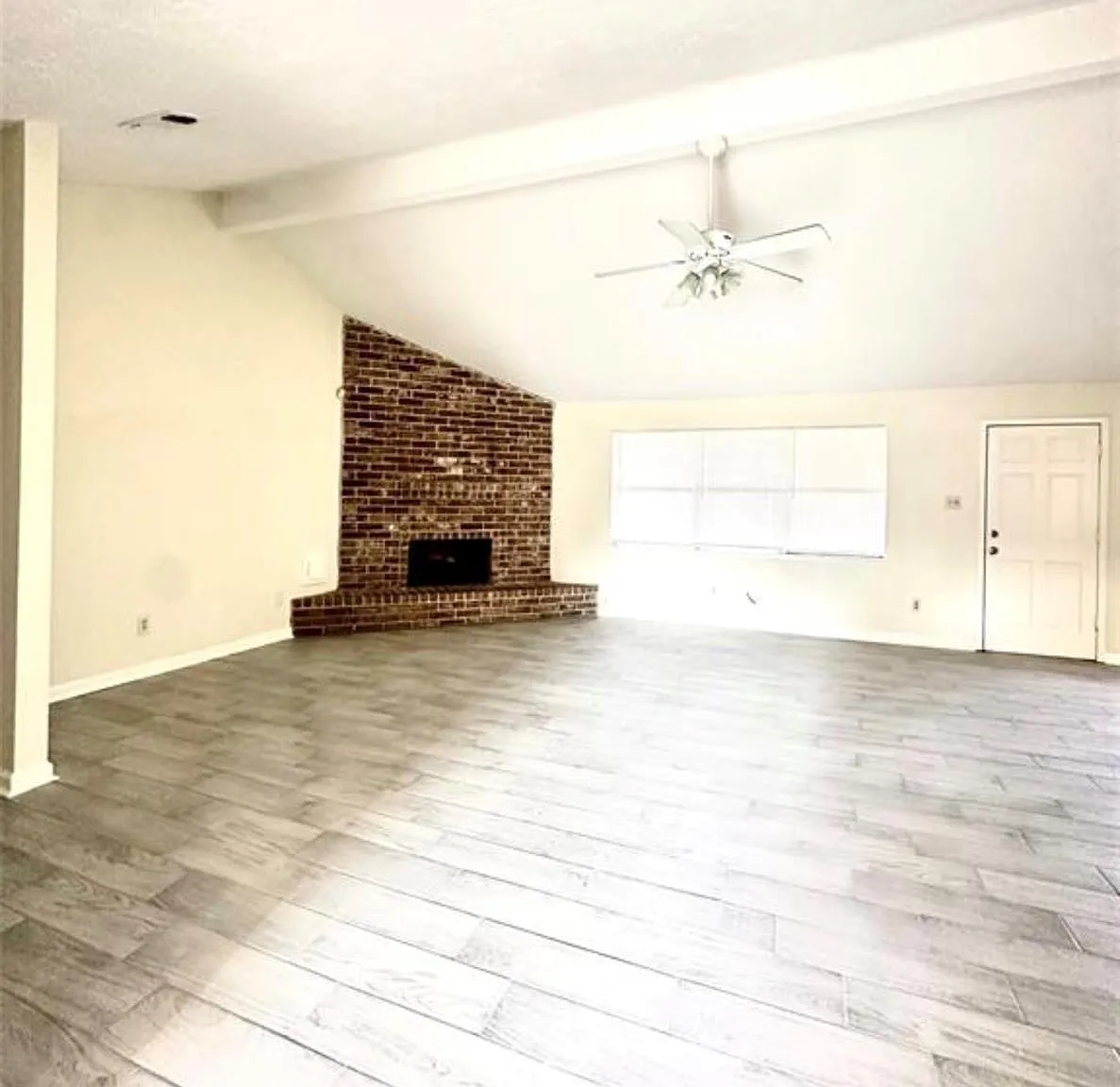 3 bed, 2.0 bath, 1531 sqft, $1,700 — Photo 4