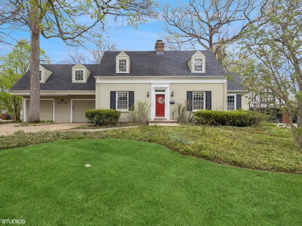 1240 Hawthorne Ln, Downers Grove, IL 60515