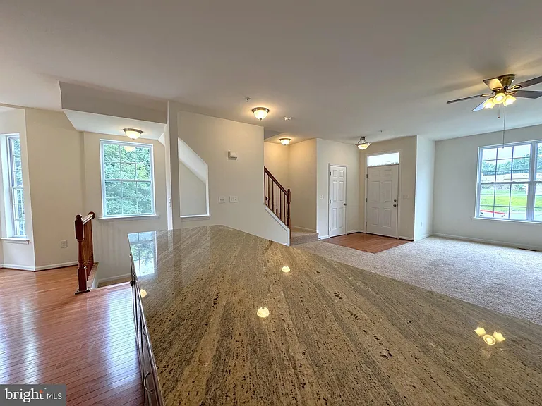 3639 Glouster Dr — Photo 11