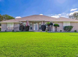 7586 Hayfield Cir, Pensacola, FL 32526