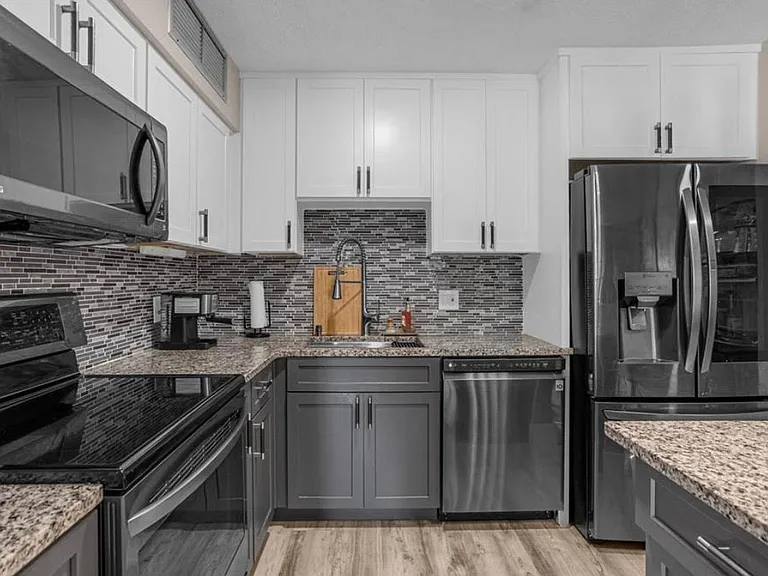 485 Forestway Cir #102 — Photo 2