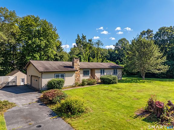 3rd image of 728 Long Cove Road