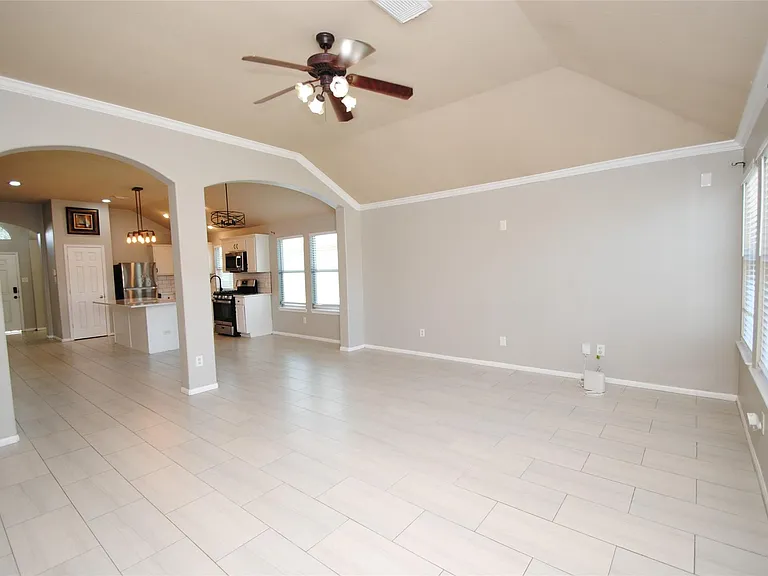 5910 Sugar Field Ln — Photo 13