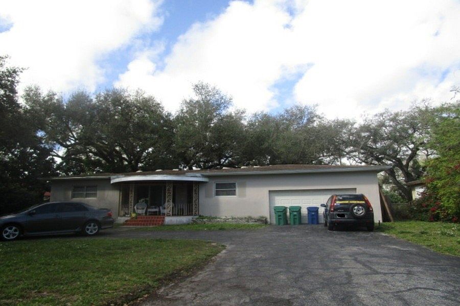 1st image of 13340 NW Miami Ct