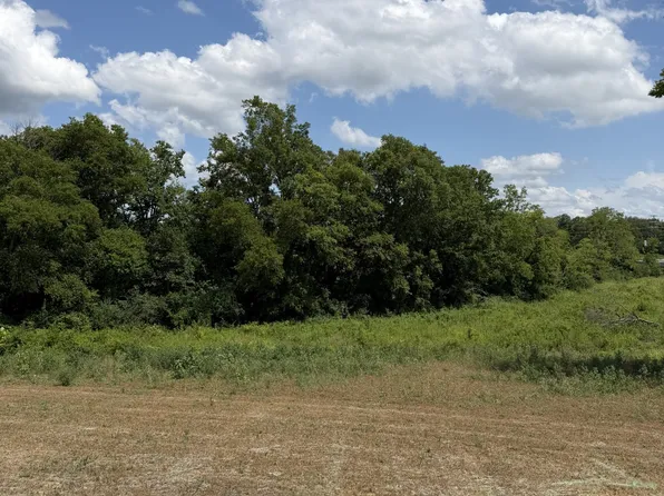 1136 Old Creek Bnd, Gallatin, TN 37066