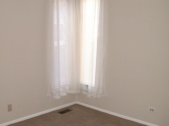 3rd image of 1510 Gibson Dr