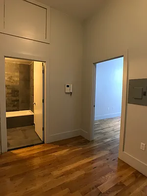 Rented by City Vista Inc | media 27