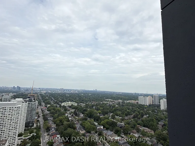 20 Soudan Ave #3602 — Photo 15
