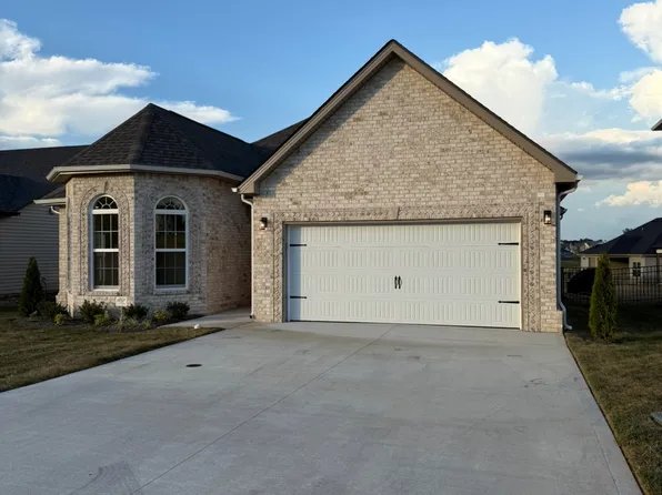 2543 Rafiki Dr, Clarksville, TN 37042