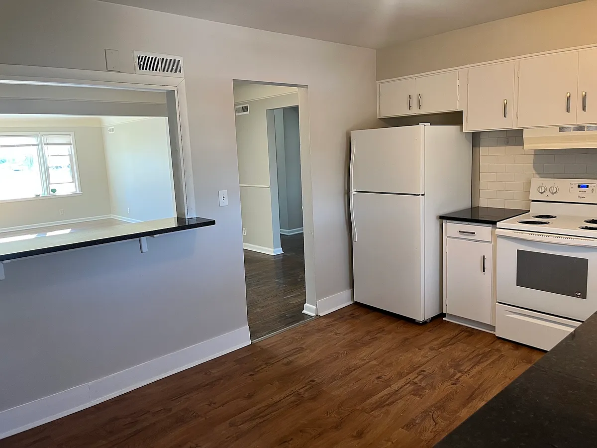 Building Photo - 1104 N 40th St #4