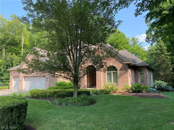 447 Whitebark Cir, Wadsworth, OH 44281
