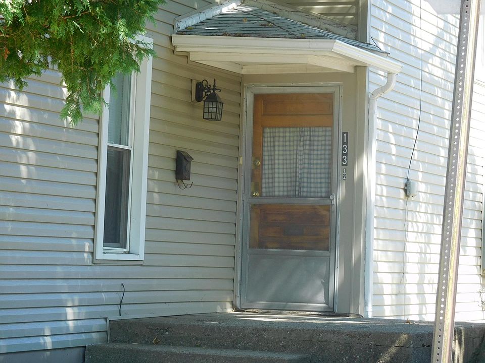 1st image of 133 1/2 5th St NW