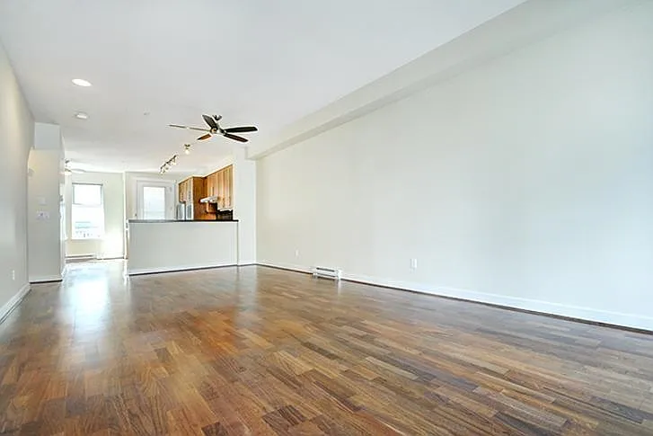 6558 Arbutus St — Photo 8