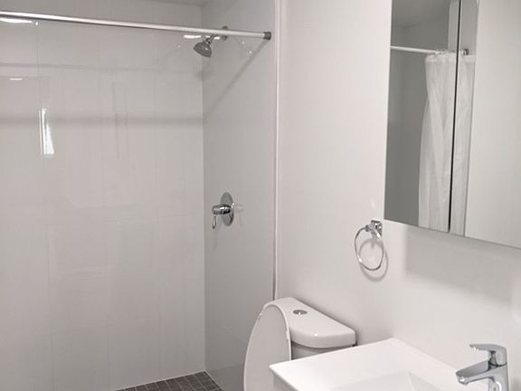 5th image of 333 Fillmore St #10
