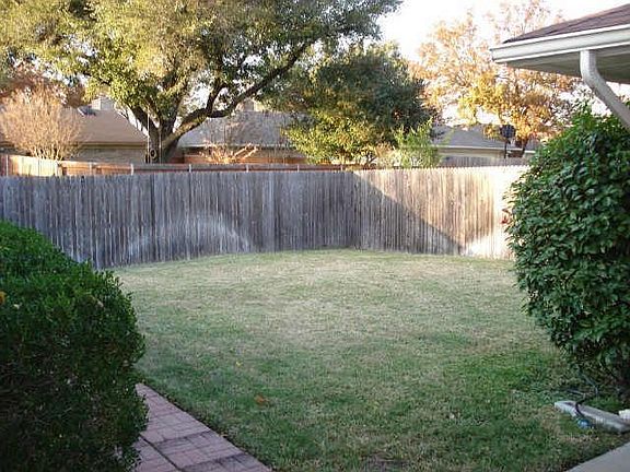 2nd image of 1301 W Park Dr