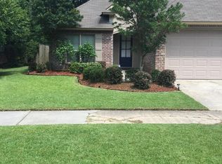 9021 Metairie Dr, Baton Rouge, LA 70810