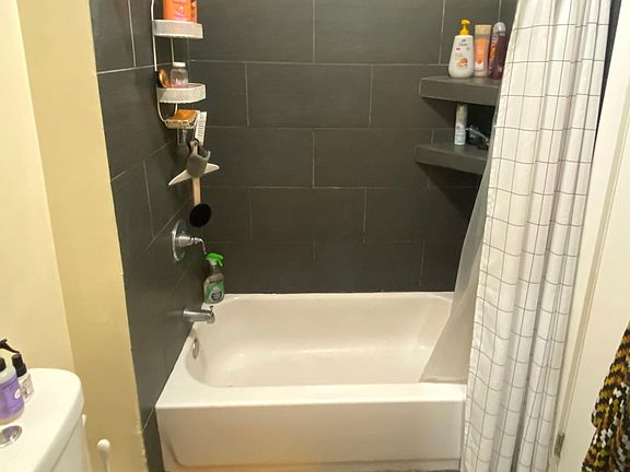 4th image of 2719 W Sunset Blvd #3
