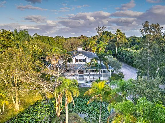 3rd image of 6402 SW 185th Way