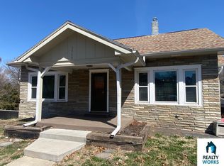 3348 S 42nd St, Lincoln, NE 68506