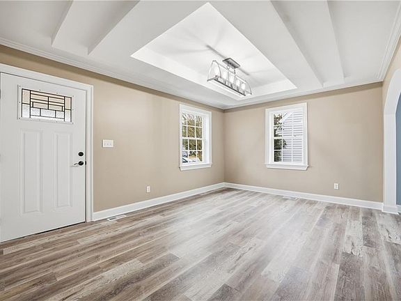 4th image of 44 Henry St