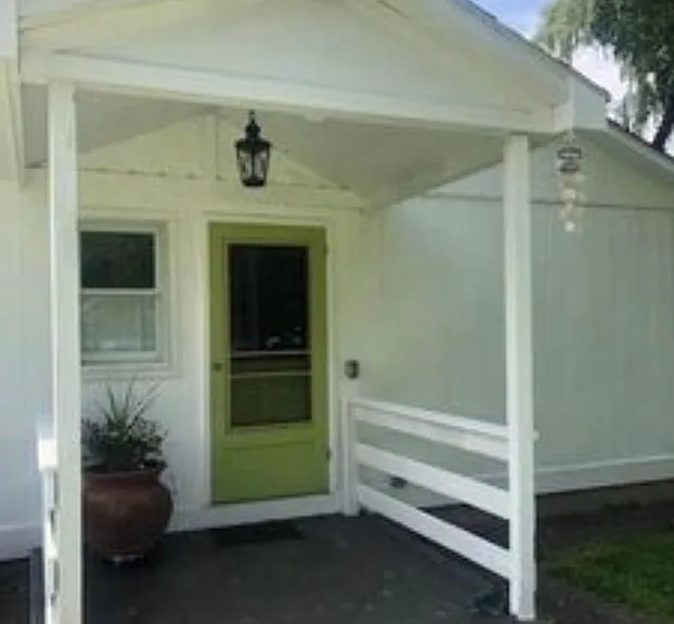 8 Penny Ln — Photo 1