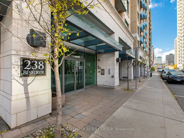 238 Besserer St #807, Ottawa, ON K1N 6B1