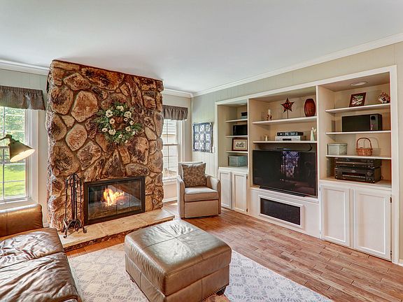 2nd image of 1717 Bonita Ave