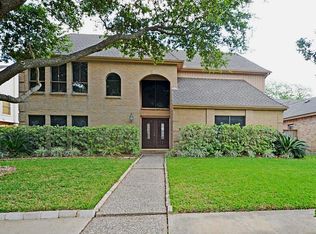 2015 Willowlake Dr, Houston, TX 77077