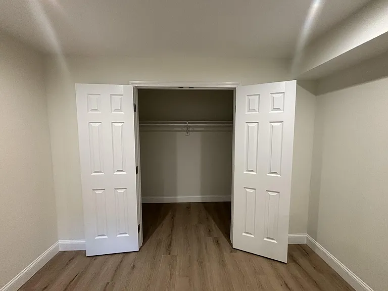 325 V St NE #1 — Photo 9