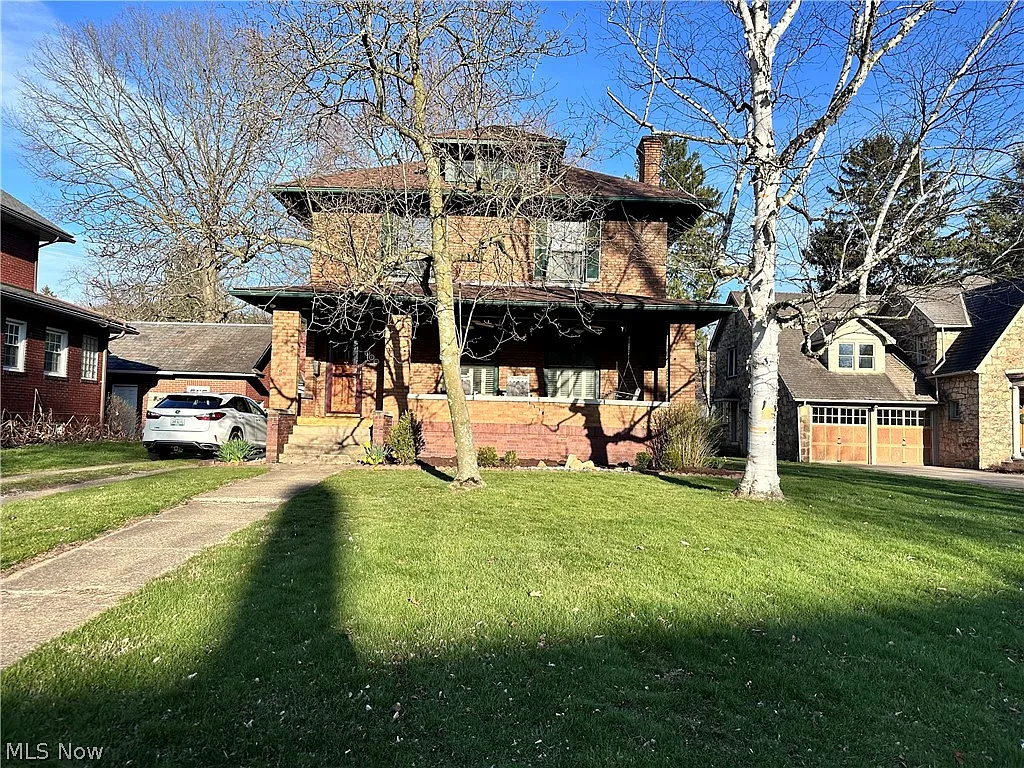 902 Cambridge Rd photo 1