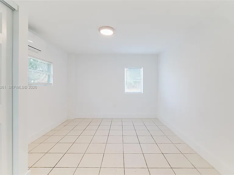 6130 Flagler St — Photo 9