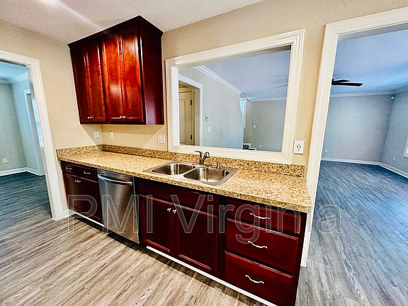 5th image of 8337 Chesapeake Blvd